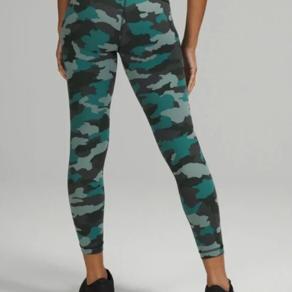 LULULEMON Leggings Size XS 0-2 Teal Blue Camouflage w/ Back Zipper - Picture 2 of 4